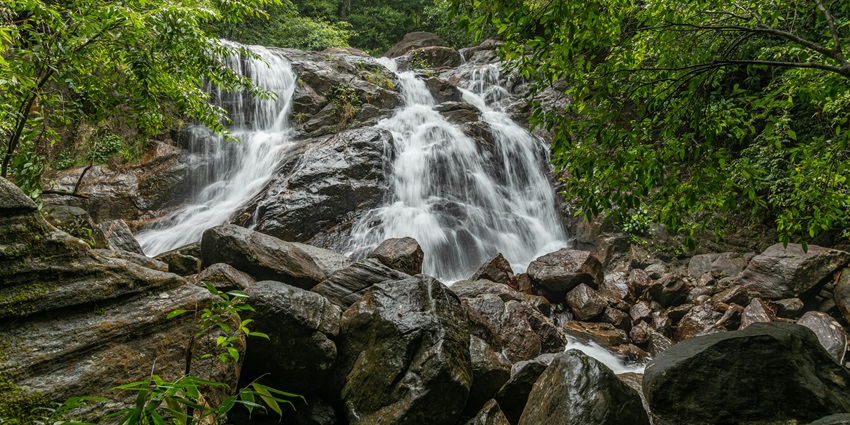 Jalagamparai Falls